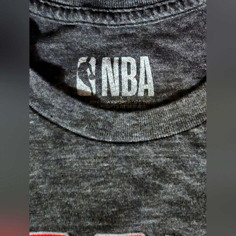 Toronto Raptors Tee - Picture 3 of 3